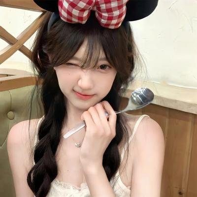 播音台的姊妹花